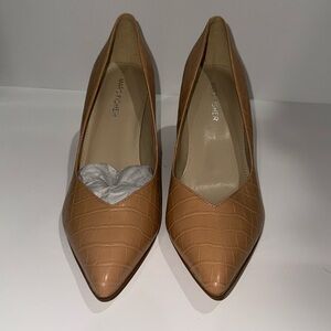 Marc Fisher Caitlin Pump